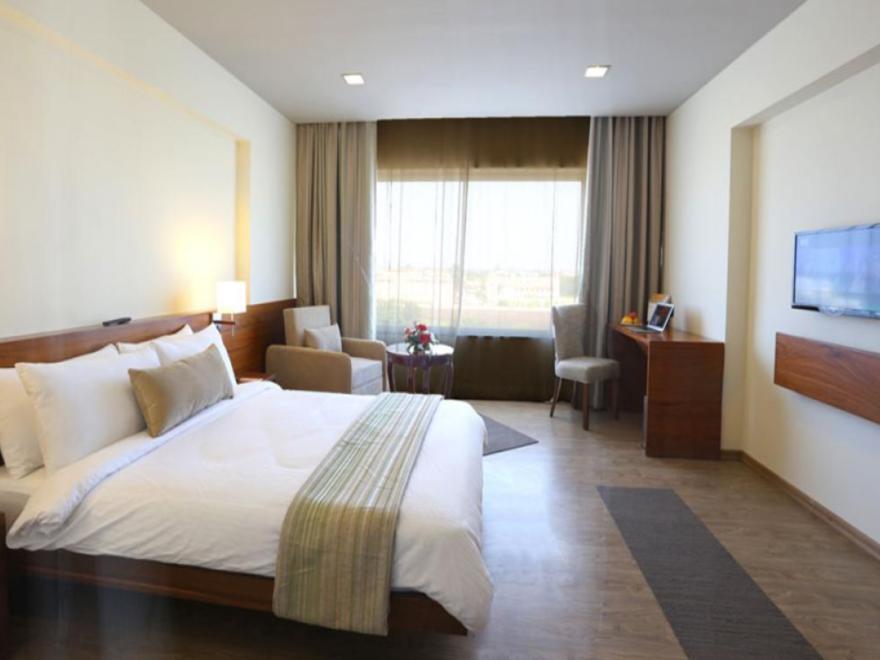 Temple Tree Hotel Shirdi Esterno foto
